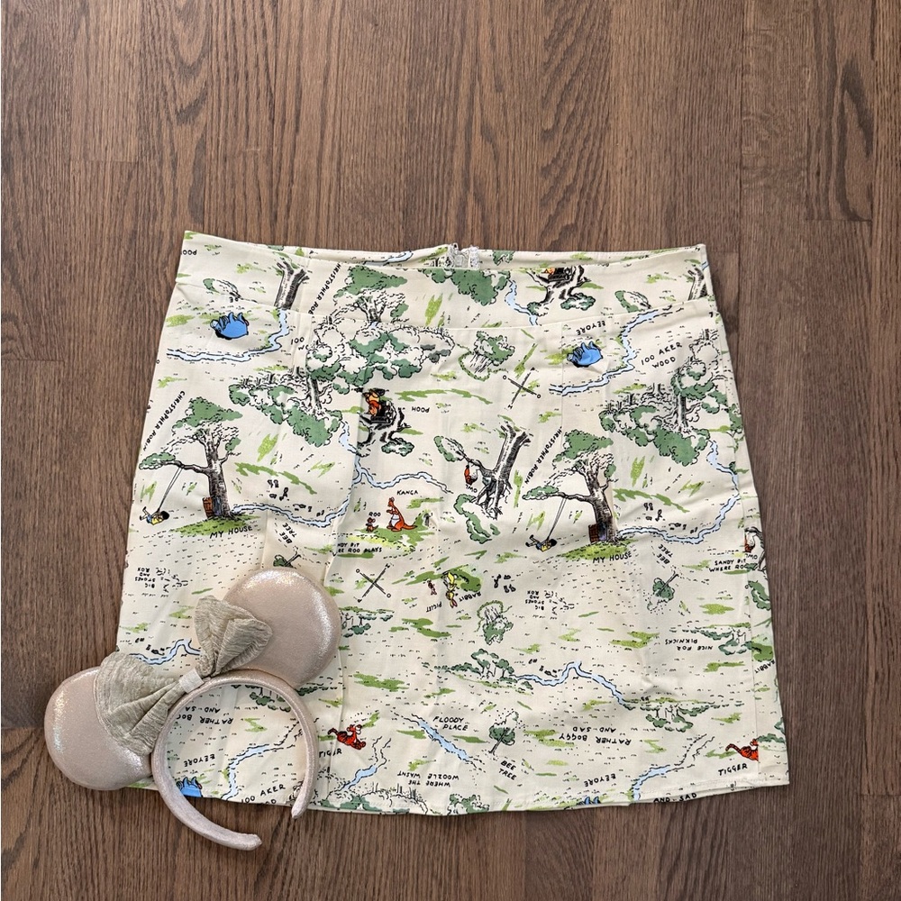 Hot Topic Disney Winnie the Pooh Hundred Acre Wood map skirt